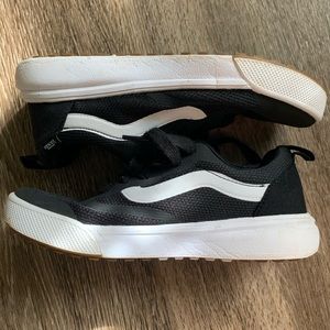 Vans Ultrarange Athletic Shoe Size Women’s 6.5